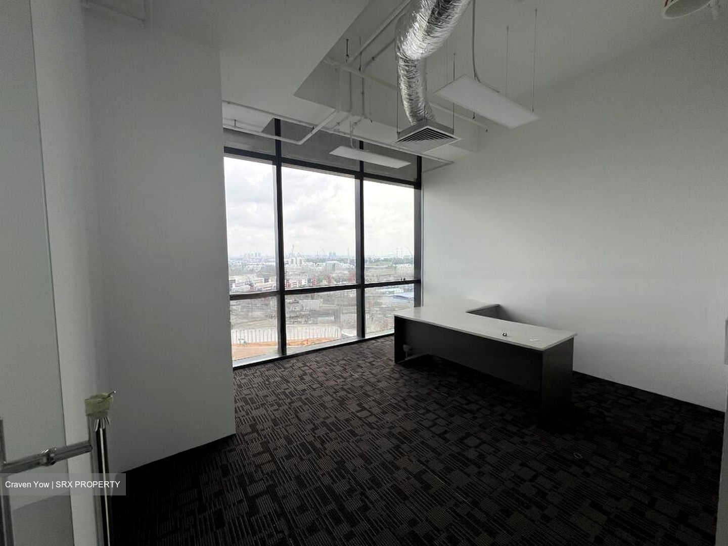 Woods Square (D25), Office #462650951